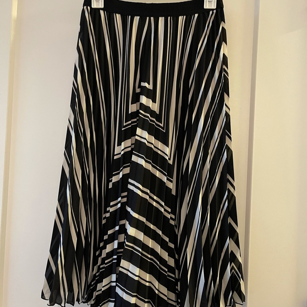 Long skirt size medium